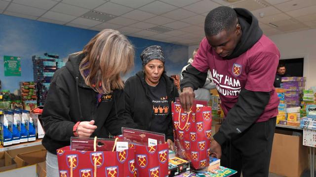 Kevin Jenkins OBE Newham Christmas Toy Appeal: Thank You 3,300 Times ...